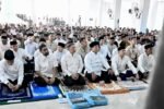 Presiden Prabowo Subianto melaksanakan salat Idulfitri 1447 H bersama warga penyintas banjir di Aceh Tamiang sebagai simbol solidaritas nasional.