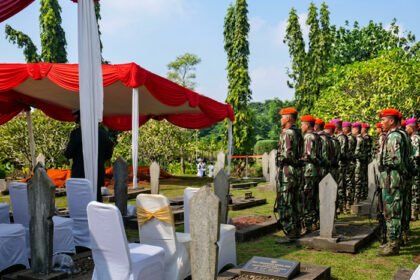 Menhan Sjafrie Sjamsoeddin Akan Pimpin Upacara Kehormatan Juwono Sudarsono di TMP Kalibata