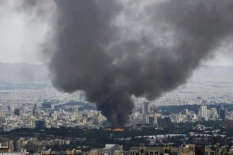 Jangan Langsung Klik Share, 5 Cara Jitu Deteksi Video Perang Palsu di Media Sosial