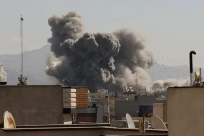 WNI Diminta Tunda Perjalanan ke Timur Tengah, Cek Nomor Darurat Untuk Perlindungan