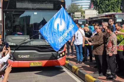 Anti-Mahal! Panduan Lengkap Naik Transjakarta Blok M-Bandara Soetta Cuma Rp3.500