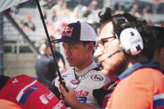 Gagal Finis di Moto3 Amerika, Veda Ega Ungkap Penyebab Terjatuh Saat Duel Sengit di Barisan Depan