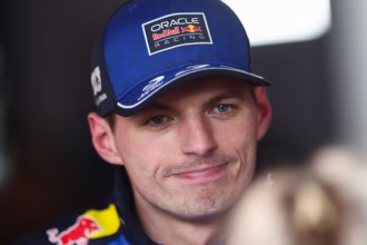 Max Verstappen Kesal Terpuruk di Kualifikasi GP China : "Mobil Ini Tidak Bisa Dikendalikan"