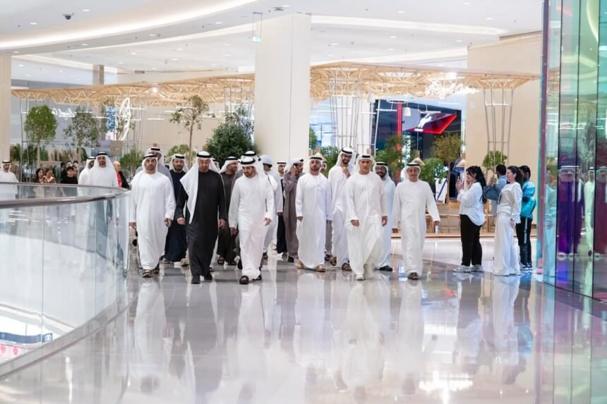 Presiden UEA Sheikh MBZ dan Putra Mahkota Dubai Ngopi di Mall, Buktikan Kondisi Aman