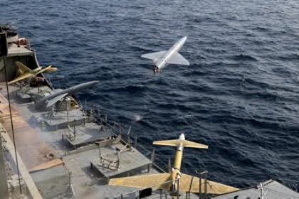 Drone Iran Hantam Kapal AS di Teluk Oman, Balas Penyitaan Kapal Kargo Teheran