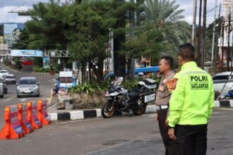 Kepadatan Jumat Agung, Polisi Terapkan One Way di Puncak