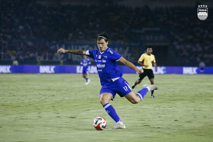 Kartu Merah Tak Goyahkan Persib Bandung: Serdadu Tridatu Tumbang 3-2