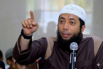 Khalid Basalamah Usai Diperiksa KPK soal Kuota Haji Khusus: Saya Datang Sebagai Saksi, Bukan Tersangka