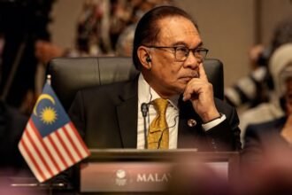 Anwar Ibrahim Buka Opsi Pangkas Gaji Menteri Jika Krisis Timteng Memburuk