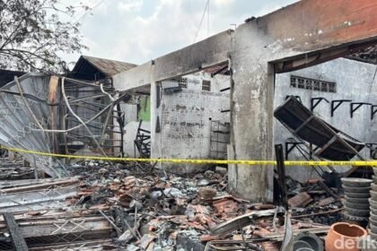 Dampak Terbakarnya SPBE Cimuning : 14 Bangunan Hangus, 12 Orang Luka Bakar Serius