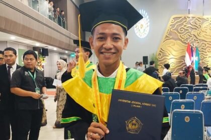 Bukan Cuma Jago Gocek Bola, Beckham Putra Kini Resmi Jadi Sarjana Ilmu Pemerintahan