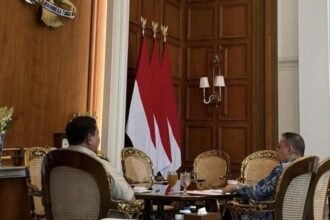 Pertemuan Empat Mata Presiden Prabowo-Dasco Bahas Ekonomi dan Keamanan Nasional