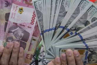 Rupiah Tembus Rp17.300 per Dolar AS, DPR Dorong Pemerintah Jaga Daya Beli & Kendalikan Inflasi