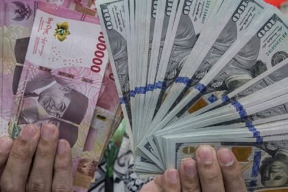 Rupiah Tembus Rp17.300 per Dolar AS, DPR Dorong Pemerintah Jaga Daya Beli & Kendalikan Inflasi