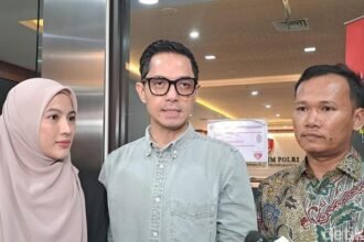 Diperiksa Bareskrim Terkait PT DSI, Dude Harlino dan Alyssa Soebandono Dicecar 53 Pertanyaan