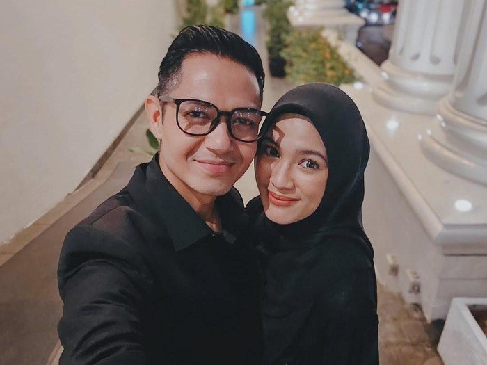 Dude Harlino Diperiksa Bareskrim: Dari Brand Ambassador Hingga Terseret Skandal Investasi PT DSI