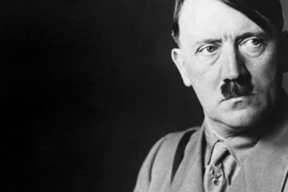 Kilasan sejarah dunia pada 20 April memperlihatkan perpaduan antara pencapaian besar dan tragedi kemanusiaan yang membentuk peradaban global.