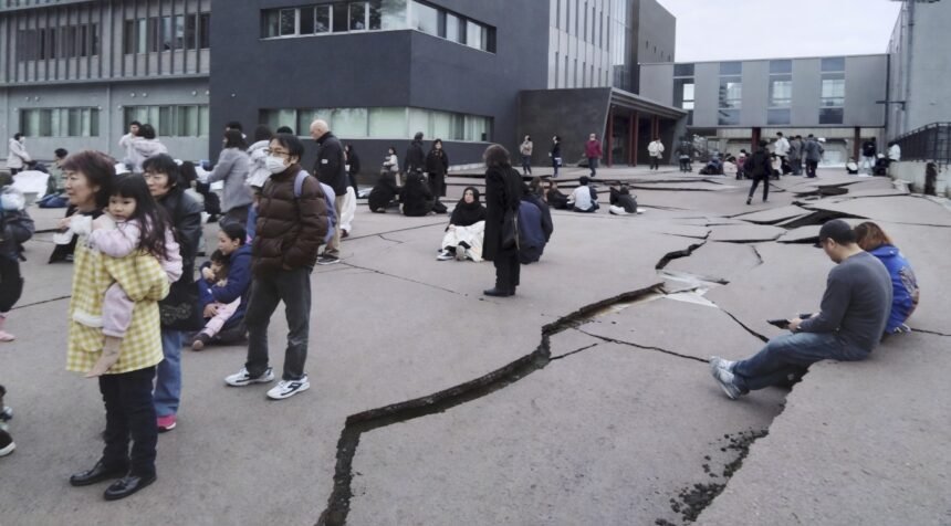 Gempa M7,5 Guncang Jepang Utara, Peringatan Tsunami 3 Meter Dikeluarkan