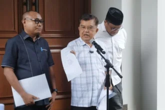 Dituding Danai Isu Ijazah Jokowi Rp5 Miliar, Jusuf Kalla Siap Polisikan Penyebar Hoaks
