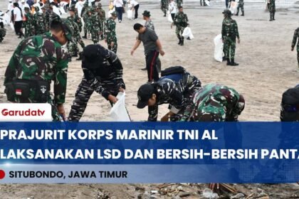 GAGAH TAPI HUMANIS! Marinir TNI AL Gelar Latihan Tempur Sekaligus 'Sikat' Sampah di Pantai Situbondo