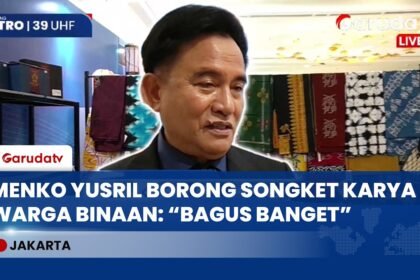 Kualitas Kelas Dunia! Menko Yusril Kepincut Songket Karya Warga Binaan