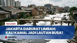 LAUTAN BUSA! Kali Kamal Muara Tercemar Limbah Kimia, Nasib Nelayan Jakarta Utara Terancam!