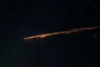 Bukan Meteor! Misteri Cahaya Merah di Langit Lampung Terungkap, Begini Penjelasan Ahli