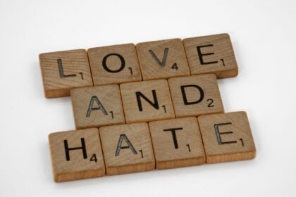 Terjebak Love-Hate Relationship? Kenali Dampak dan Cara Menghadapinya