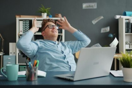 8 Strategi Jitu Atur Waktu S2 Sambil Bekerja Tanpa Burnout