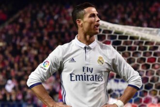 Daftar pencetak gol terbanyak dalam satu musim Liga Champions sepanjang sejarah menegaskan dominasi Cristiano Ronaldo, sekaligus menunjukkan munculnya generasi baru seperti Kylian Mbappé.