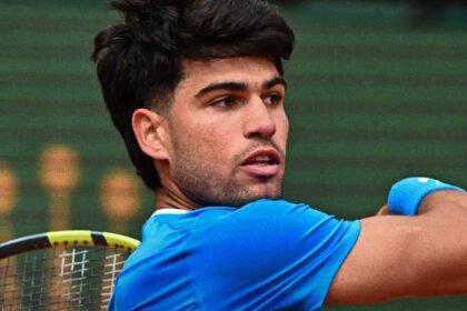 Carlos Alcaraz tampil dominan saat membuka langkah mempertahankan gelar Monte-Carlo Masters 2026.