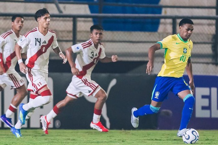 Eduardo Conceição menjadi bintang muda Palmeiras yang kini diburu klub elite Eropa.