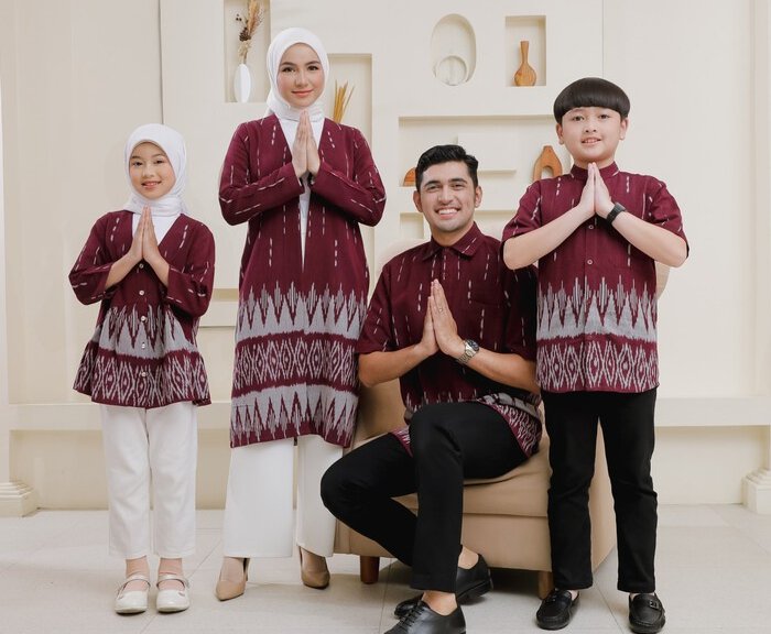 LinkUMKM BRI mendorong KainIndonesia.co berkembang sebagai UMKM fesyen berbasis wastra Nusantara yang mampu bersaing di pasar modern hingga global.