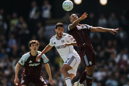 Fulham sukses menundukkan Aston Villa dalam duel sengit pekan ke-34 Liga Inggris di Craven Cottage.