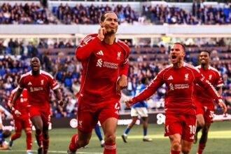 Gol dramatis Virgil van Dijk di injury time memastikan kemenangan Liverpool atas Everton dalam Derbi Merseyside yang penuh tensi.