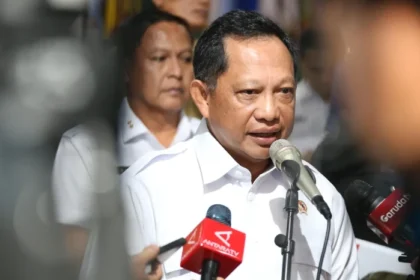 WFH ASN setiap Jumat diawasi ketat dengan teknologi geo-location untuk cegah libur panjang terselubung.