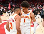 Duel sengit Hawks vs Knicks berakhir dramatis dengan kemenangan tipis Atlanta di Game 3 playoff NBA.
