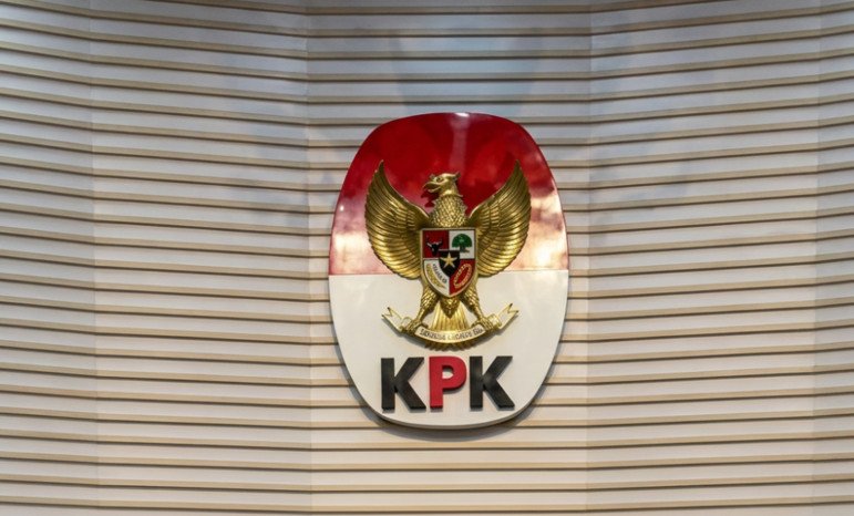 KPK mengkaji dampak putusan MK yang menetapkan BPK sebagai satu-satunya lembaga berwenang mengaudit kerugian negara dalam kasus korupsi.
