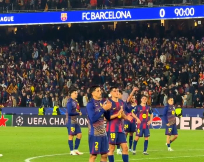 Atletico Madrid curi kemenangan krusial 2-0 atas Barcelona di Camp Nou usai kartu merah Cubarsí jadi titik balik laga.