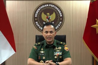 Indonesia dan Amerika Serikat resmi tingkatkan kerjasama pertahanan melalui skema MDCP, fokus pada pendidikan militer dan teknologi modern.
