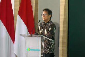 Tragedi tabrakan KRL dan KA di Bekasi memicu respons cepat pemerintah dengan menyiapkan rumah sakit rujukan nasional untuk korban luka dan trauma.