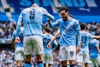 Rayan Cherki tampil gemilang bersama Manchester City dan mulai menggeser peran dominan Erling Haaland dalam persaingan gelar Premier League.