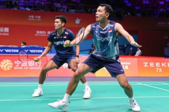 Fajar Alfian/Muhammad Shohibul Fikri mengalahkan wakil China Chen Bo Yang/Liu Yi, memastikan tiket perempat final BAC 2026 dan membuka peluang duel antar ganda putra Indonesia.
