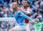 Duel panas Haaland vs Gabriel kembali memicu kontroversi dalam laga sengit Manchester City kontra Arsenal.