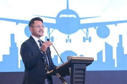 Pemerintah gelontorkan insentif penerbangan untuk menahan lonjakan harga tiket pesawat di tengah kenaikan harga avtur global.