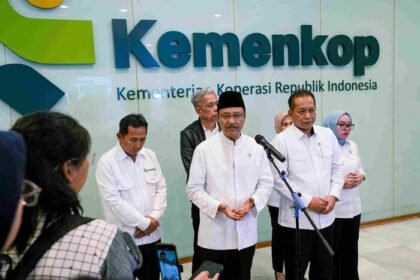 Program sinergi Kemensos dan Kemenkop dorong penerima bansos bertransformasi jadi pekerja dan anggota koperasi.
