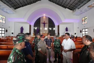 Kepala BNPB meninjau langsung gereja terdampak gempa di Minahasa dan memastikan ibadah Paskah tetap berlangsung aman.