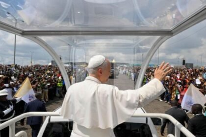 Paus Leo XIV serukan solidaritas global untuk atasi kelaparan saat Misa akbar di Kamerun.
