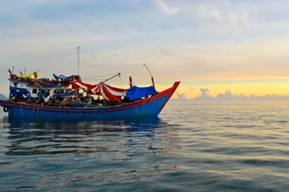 Kapal Tenggelam, 250 Pengungsi Rohingya dan Warga Bangladesh Hilang di Lautan Andaman