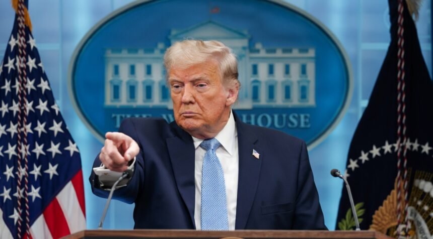 Perundingan di Pakistan Kandas, Trump Perintahkan Blokade Selat Hormuz
